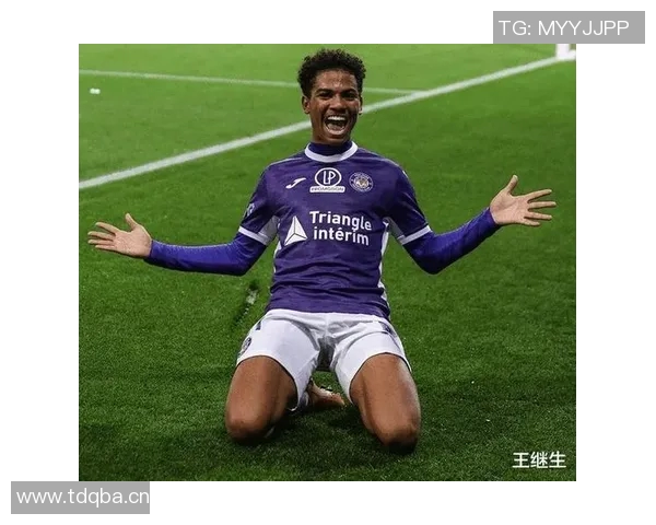 王楚获得法甲最佳球员相关报道与真实性追溯